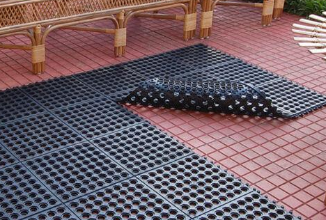 Hollow Mat